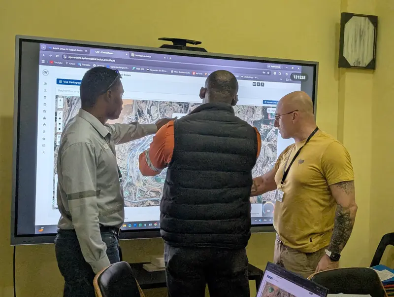 Analyse cartographique au centre opérationnel
